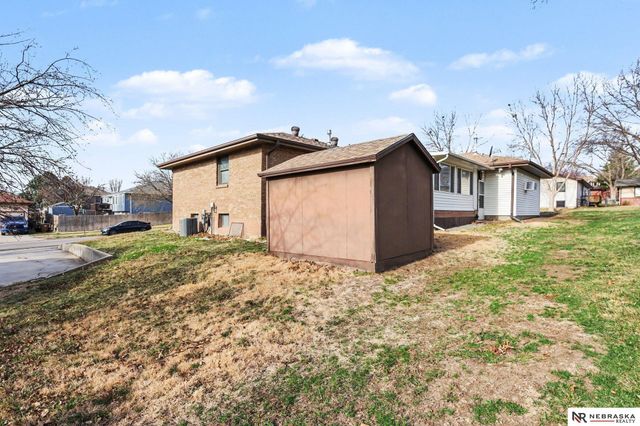 1800 Fairfield Street, Lincoln, NE 68521