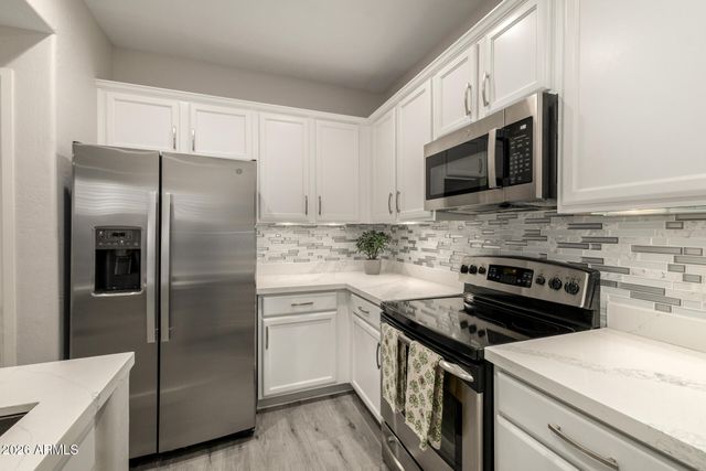 3935 E ROUGH RIDER Road 1071, Phoenix, AZ 85050