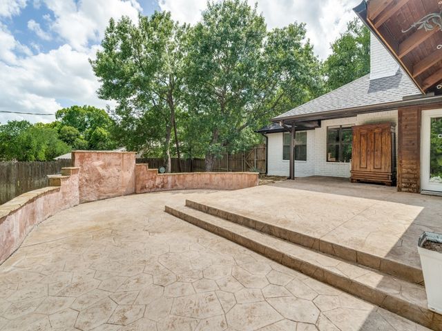 241 Southview Drive, Hudson Oaks, TX 76087