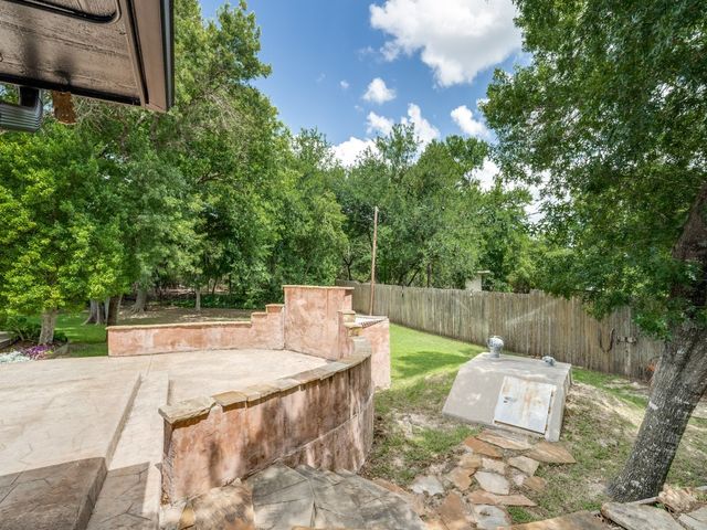241 Southview Drive, Hudson Oaks, TX 76087