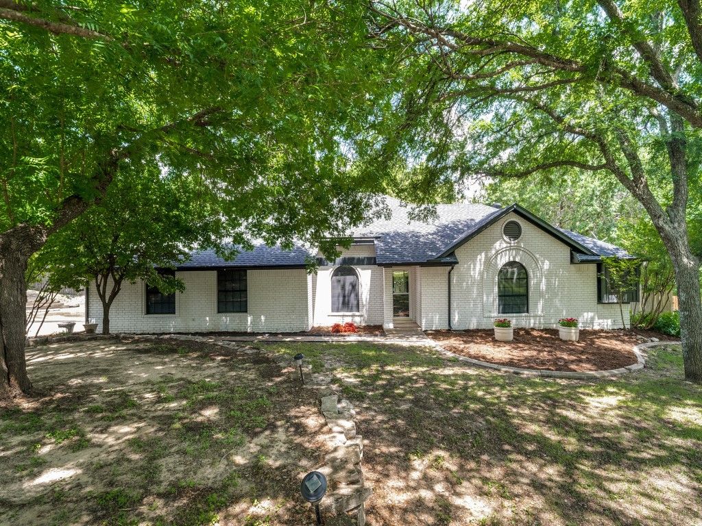 241 Southview Drive, Hudson Oaks, TX 76087