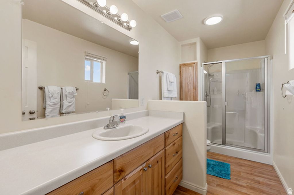 Image 14 of property listing at 5060 N 3550 W, Cedar City, UT 84721