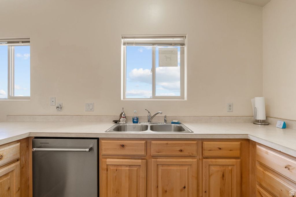 Image 32 of property listing at 5060 N 3550 W, Cedar City, UT 84721