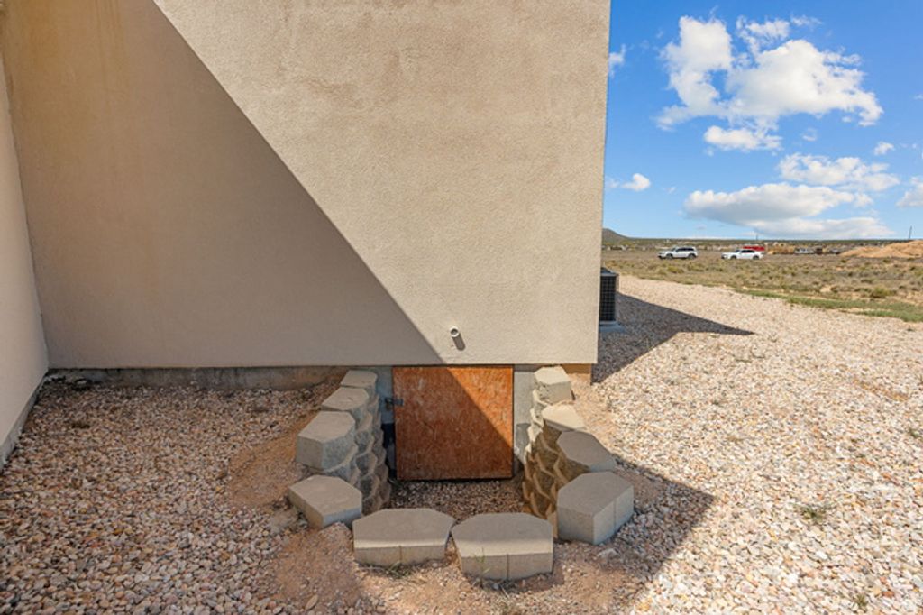 Image 34 of property listing at 5060 N 3550 W, Cedar City, UT 84721
