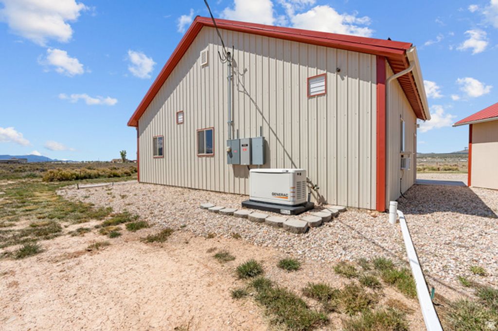 Image 42 of property listing at 5060 N 3550 W, Cedar City, UT 84721