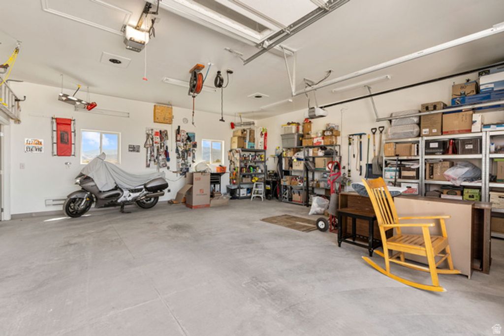 Image 46 of property listing at 5060 N 3550 W, Cedar City, UT 84721