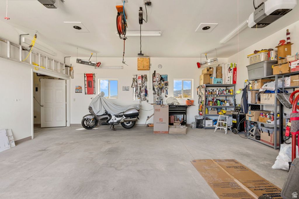 Image 47 of property listing at 5060 N 3550 W, Cedar City, UT 84721