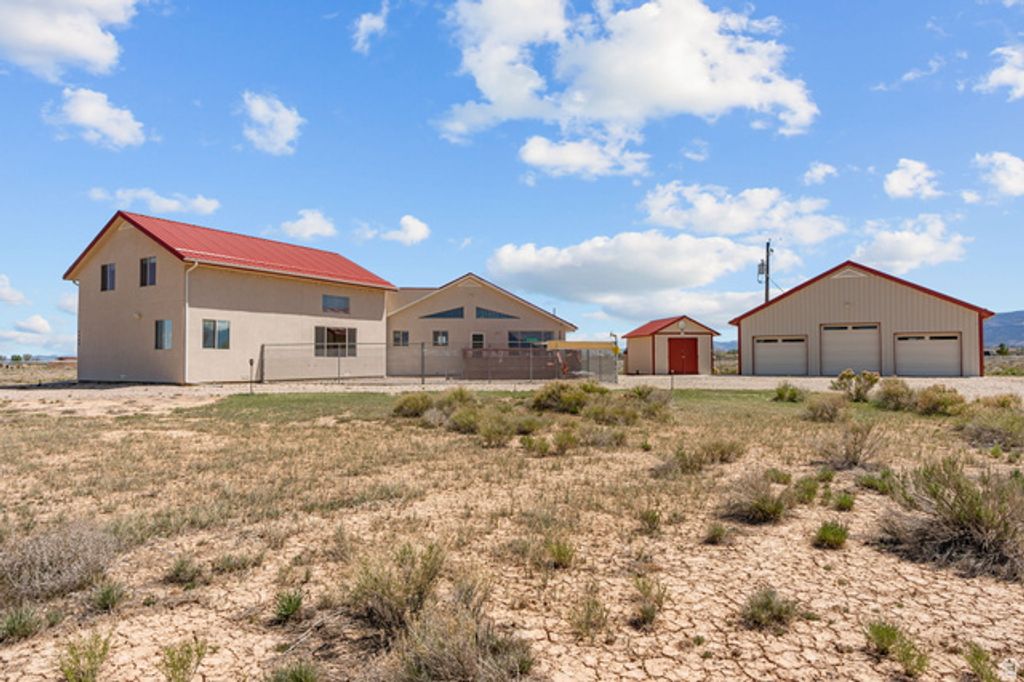 Image 53 of property listing at 5060 N 3550 W, Cedar City, UT 84721
