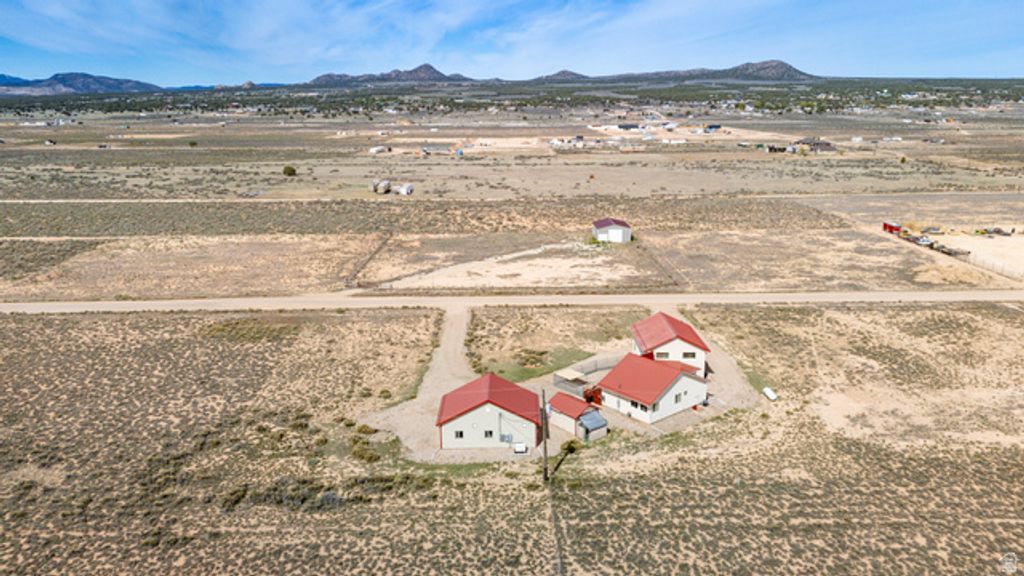 Image 65 of property listing at 5060 N 3550 W, Cedar City, UT 84721