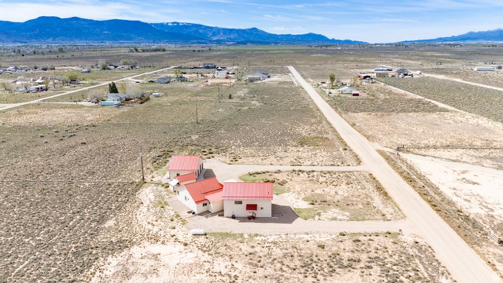 Image 67 of property listing at 5060 N 3550 W, Cedar City, UT 84721