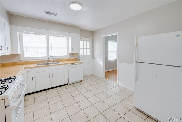 2111 18th, Northport, AL 35476