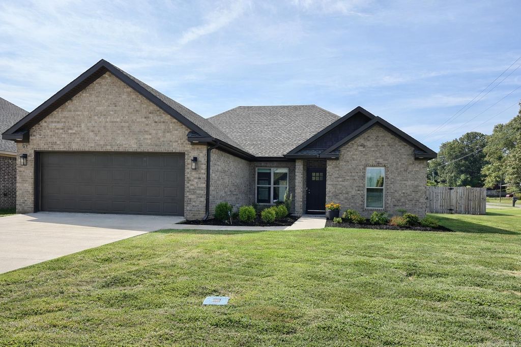 4701 Edgemont, Jonesboro, AR 72405