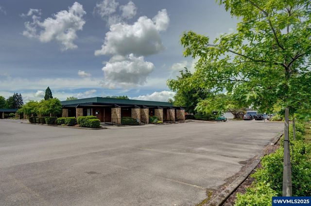 2715 Willetta St SW, Albany, OR 97321