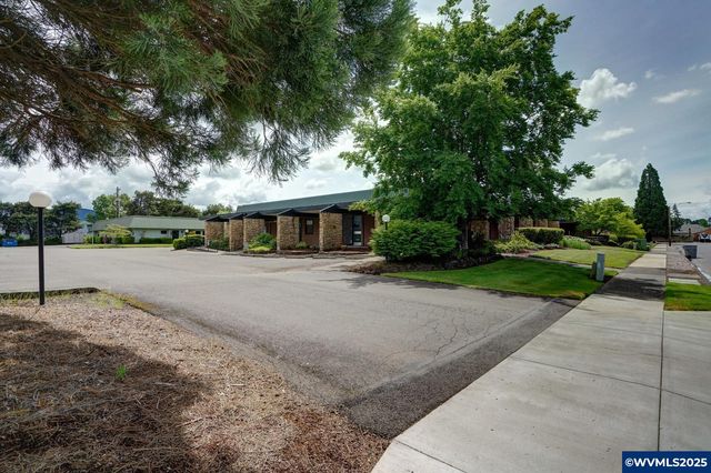2715 Willetta St SW, Albany, OR 97321