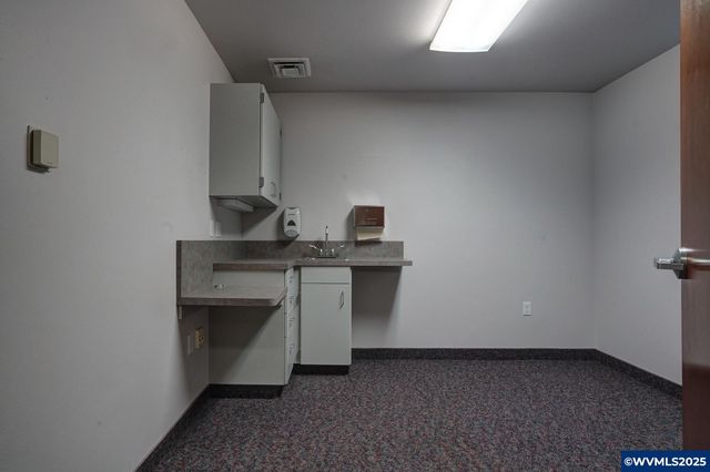 2715 Willetta St SW, Albany, OR 97321