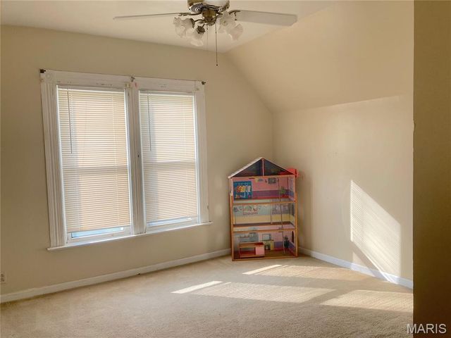 5121 Wicklow Place, St Louis, MO 63111