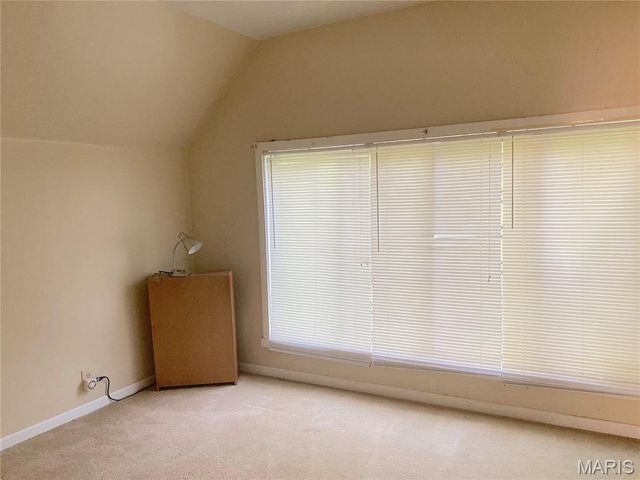 5121 Wicklow Place, St Louis, MO 63111