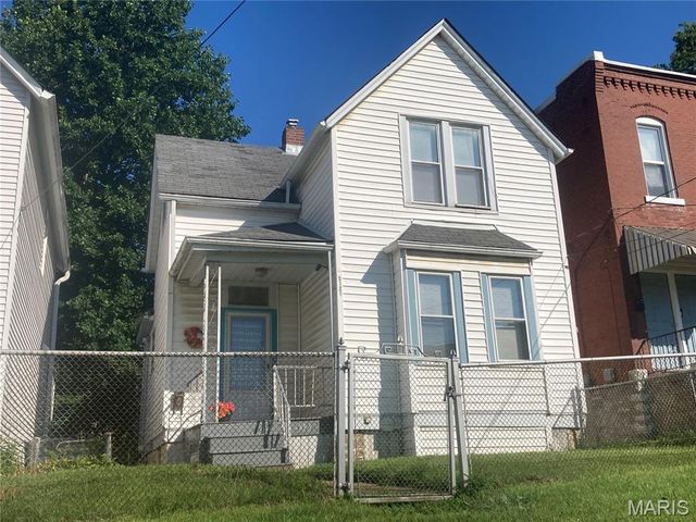 5121 Wicklow Place, St Louis, MO 63111