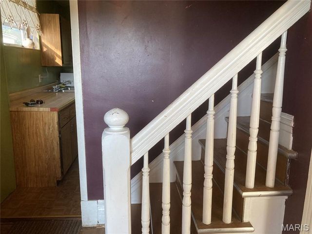 5121 Wicklow Place, St Louis, MO 63111