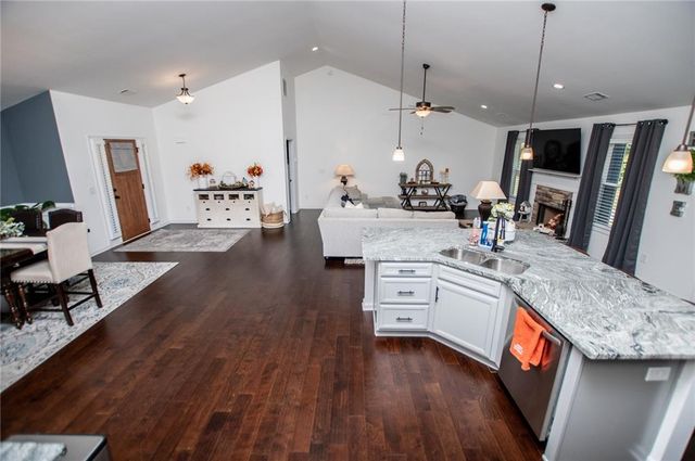 142 Lawrence Drive, Villa Rica, GA 30180