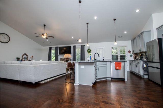 142 Lawrence Drive, Villa Rica, GA 30180