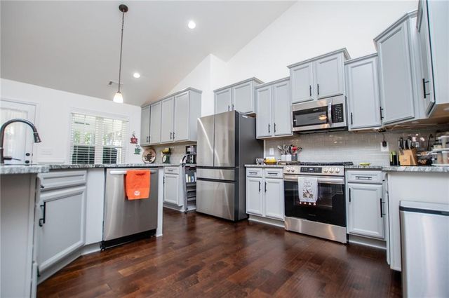 142 Lawrence Drive, Villa Rica, GA 30180