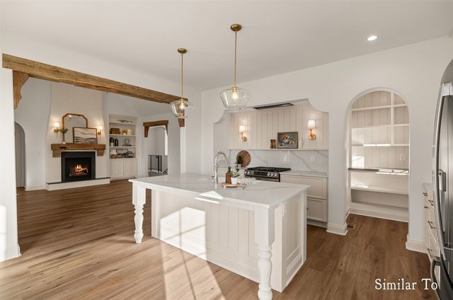 2712 NW Cedarwood Drive, Ankeny, IA 50023