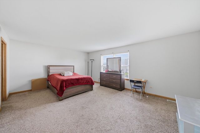 1620 Manor Oaks Drive, Plainfield, IL 60586