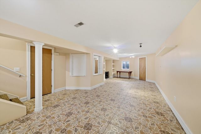 1620 Manor Oaks Drive, Plainfield, IL 60586