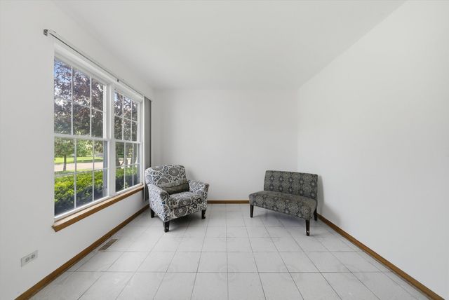 1620 Manor Oaks Drive, Plainfield, IL 60586