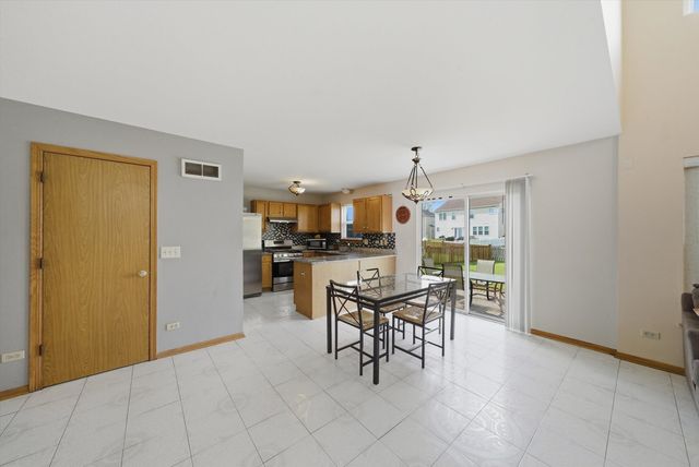 1620 Manor Oaks Drive, Plainfield, IL 60586