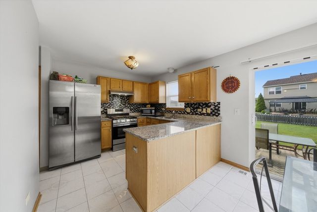 1620 Manor Oaks Drive, Plainfield, IL 60586