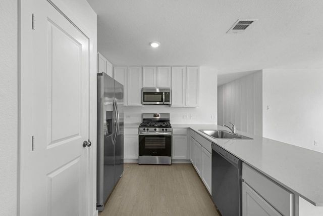 2703 Crested Creek Lane, Richmond, TX 77406