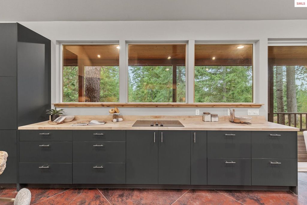 672 Hopkins Rd, Sandpoint, ID 83864 photo 20