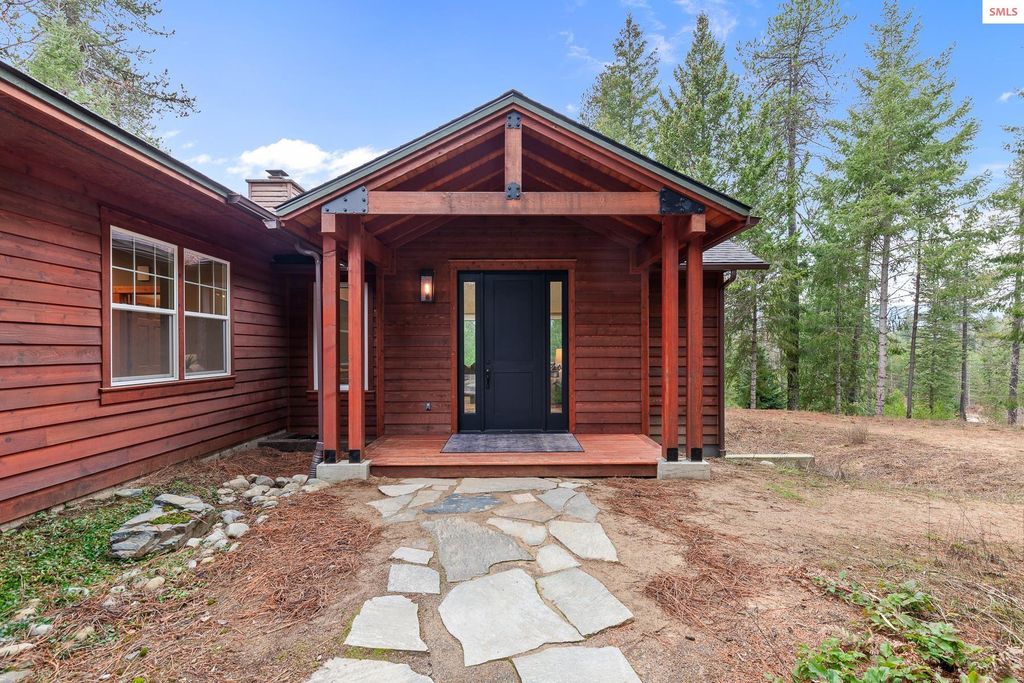 672 Hopkins Rd, Sandpoint, ID 83864 photo 9