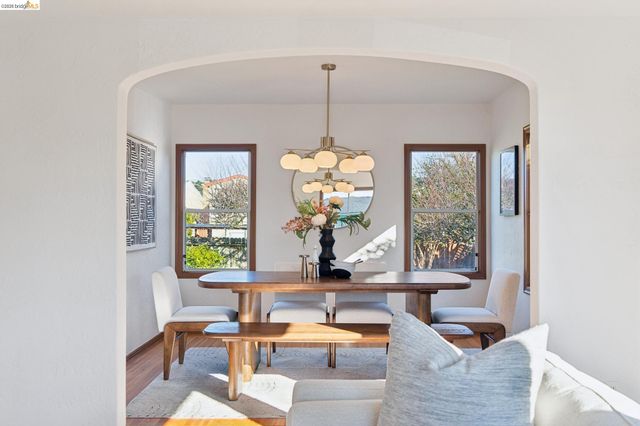 636 38th St, Richmond, CA 94805