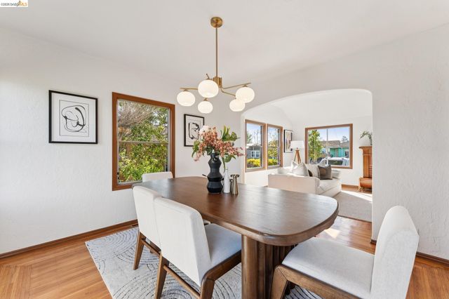 636 38th St, Richmond, CA 94805