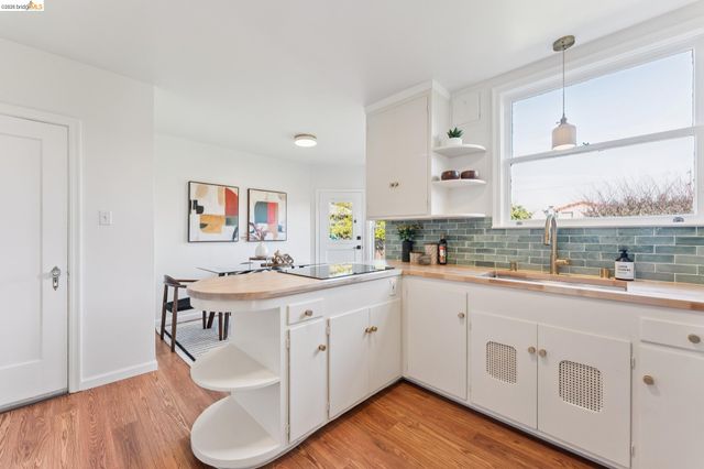 636 38th St, Richmond, CA 94805