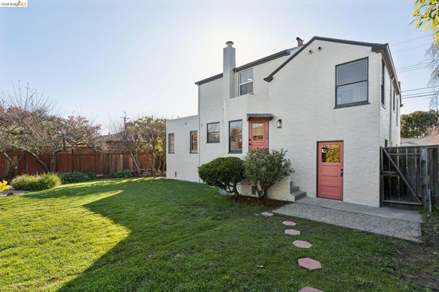 636 38th St, Richmond, CA 94805