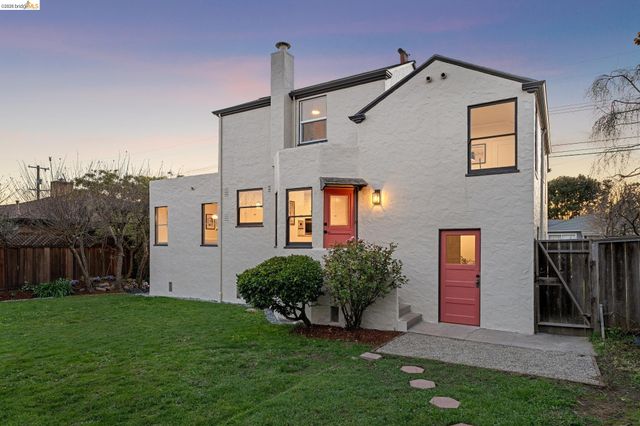 636 38th St, Richmond, CA 94805