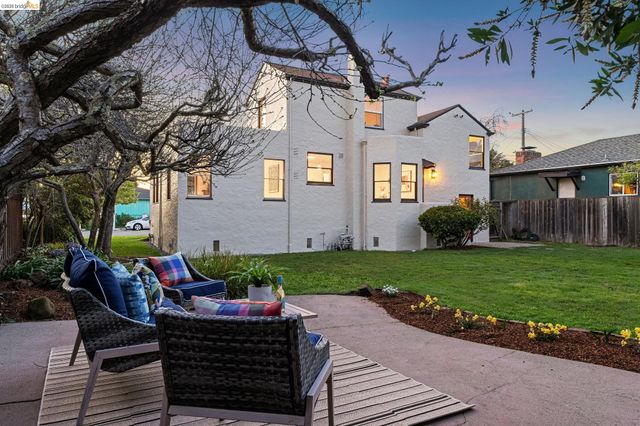 636 38th St, Richmond, CA 94805