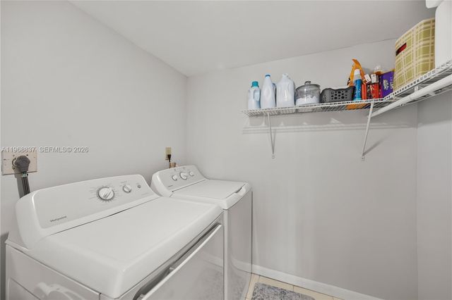 13870 Oneida Dr H1, Delray Beach, FL 33446