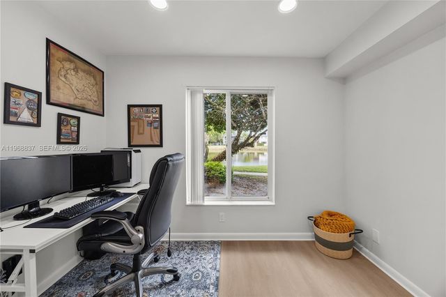 13870 Oneida Dr H1, Delray Beach, FL 33446