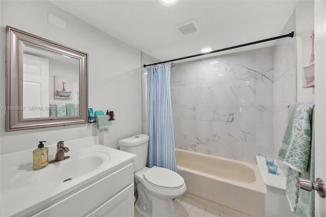 13870 Oneida Dr H1, Delray Beach, FL 33446