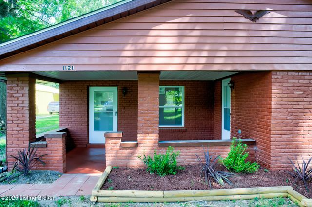 1121 Fairdale Rd, Fairdale, KY 40118