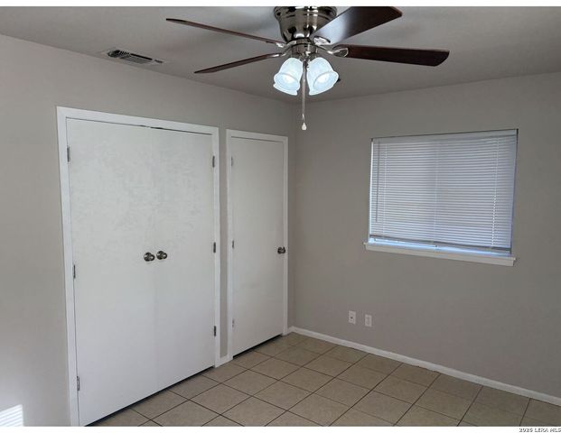 3935 Starhill, San Antonio, TX 78218