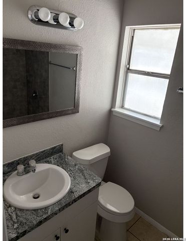 3935 Starhill, San Antonio, TX 78218