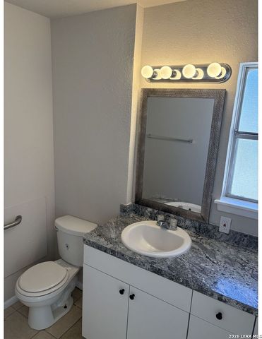 3935 Starhill, San Antonio, TX 78218