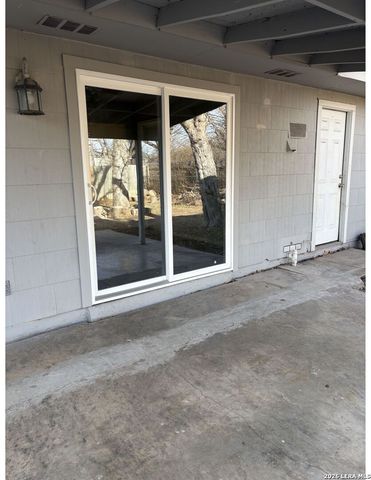 3935 Starhill, San Antonio, TX 78218