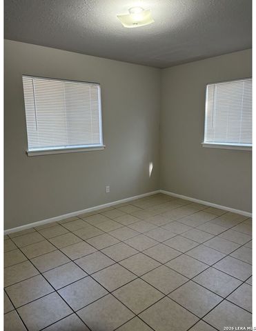 3935 Starhill, San Antonio, TX 78218